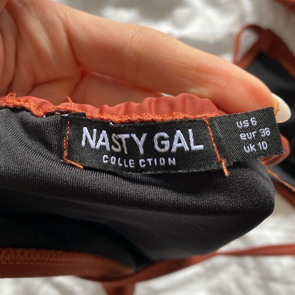 *NEW* NASTY GAL brown bikini - Picture 6 of 6
